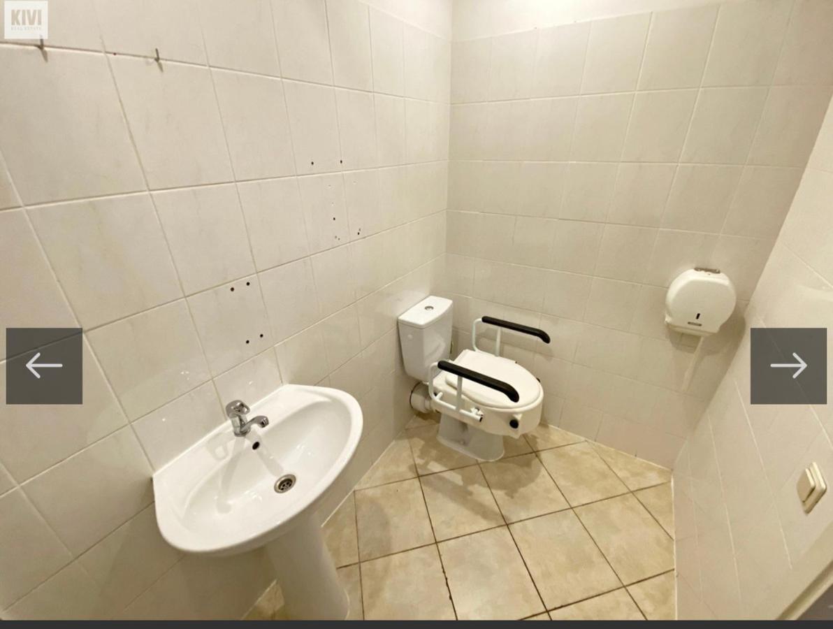Escobars Backpackers Hostel 리가 외부 사진