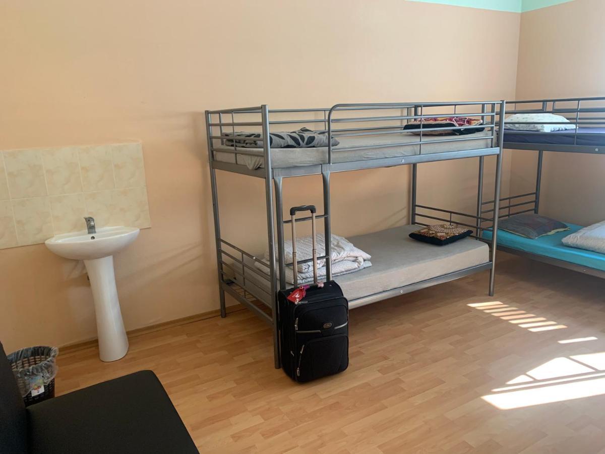 Escobars Backpackers Hostel 리가 외부 사진